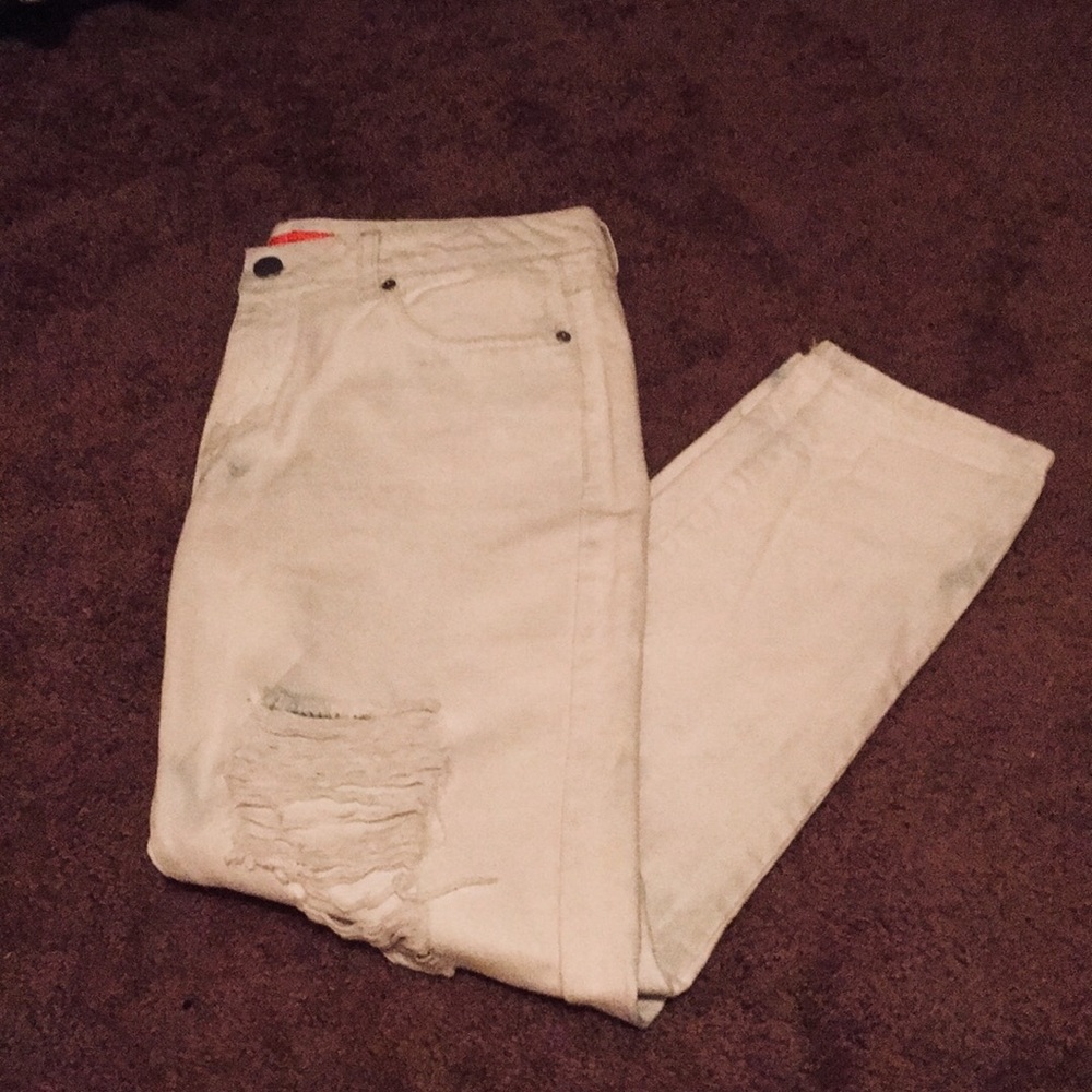 Precious light-wash jeans lightly used!!